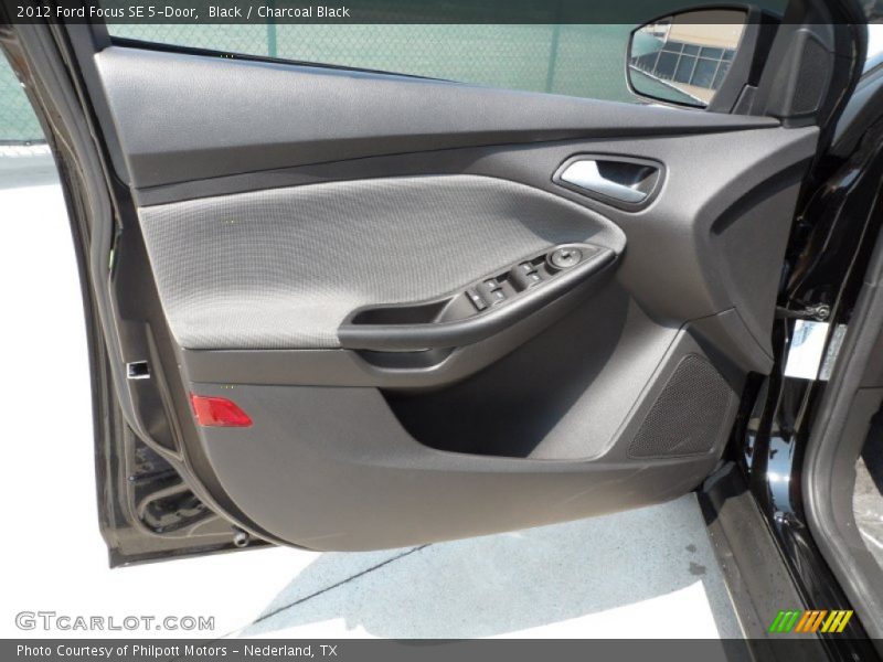 Door Panel of 2012 Focus SE 5-Door