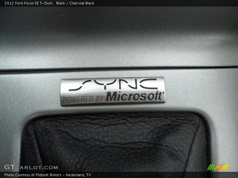 Black / Charcoal Black 2012 Ford Focus SE 5-Door
