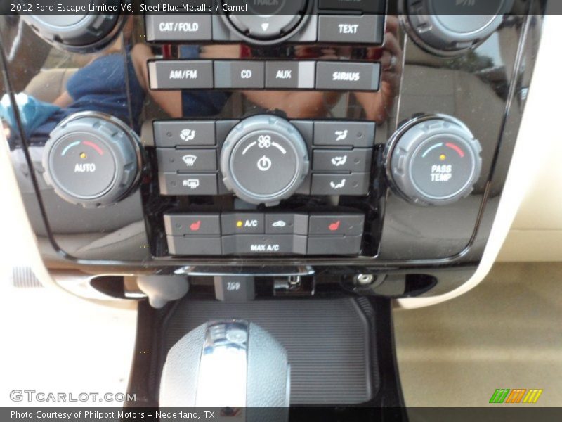 Controls of 2012 Escape Limited V6