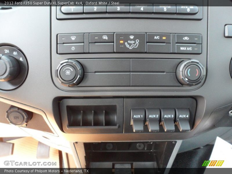 Controls of 2012 F350 Super Duty XL SuperCab 4x4