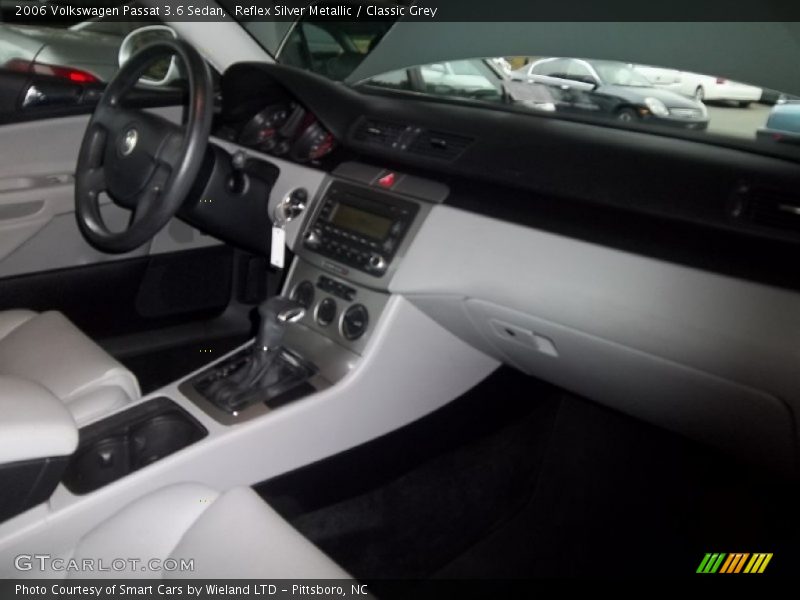 Reflex Silver Metallic / Classic Grey 2006 Volkswagen Passat 3.6 Sedan