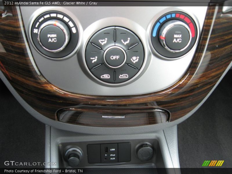 Controls of 2012 Santa Fe GLS AWD