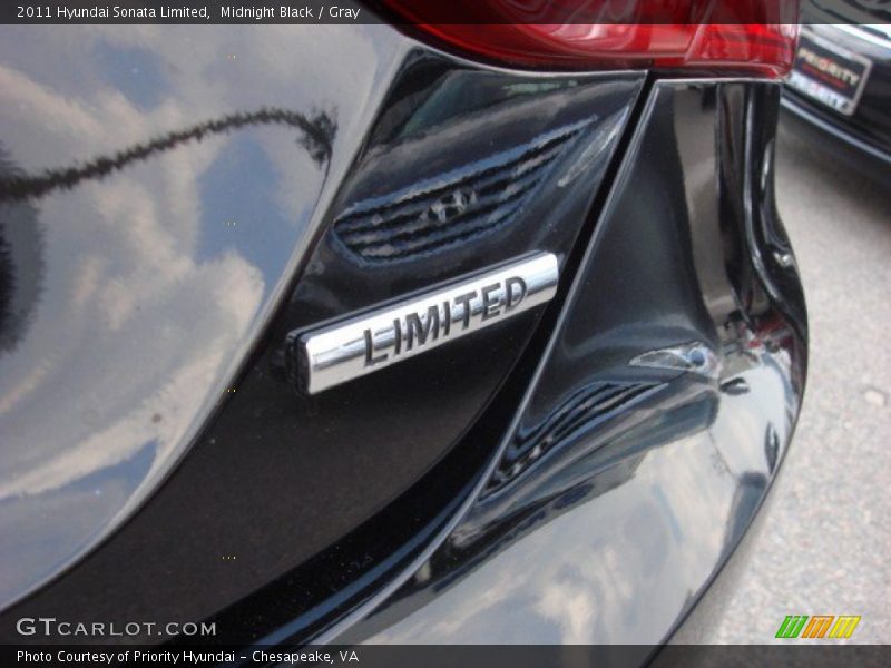 Midnight Black / Gray 2011 Hyundai Sonata Limited