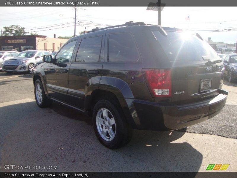 Black / Khaki 2005 Jeep Grand Cherokee Laredo 4x4