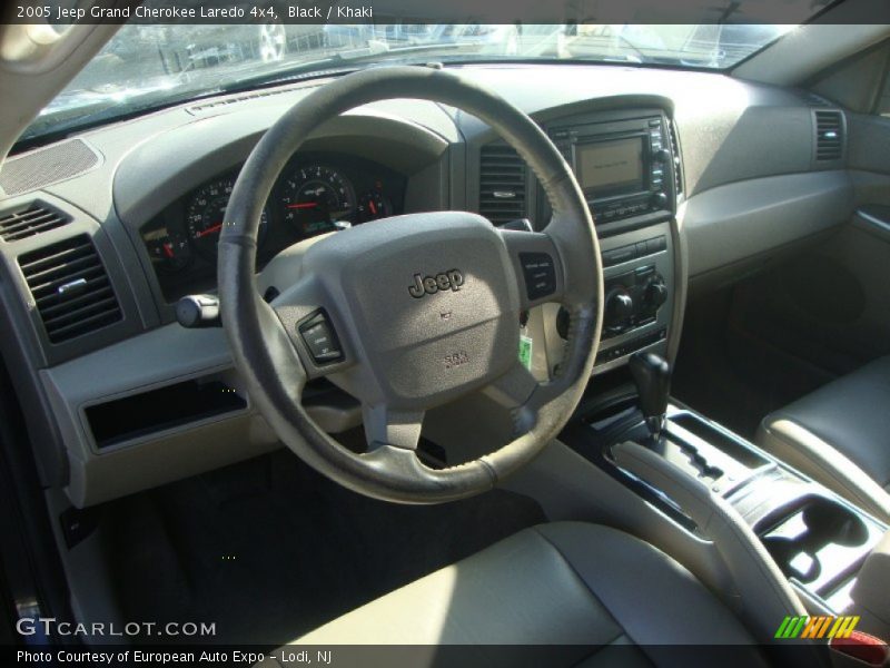 Black / Khaki 2005 Jeep Grand Cherokee Laredo 4x4