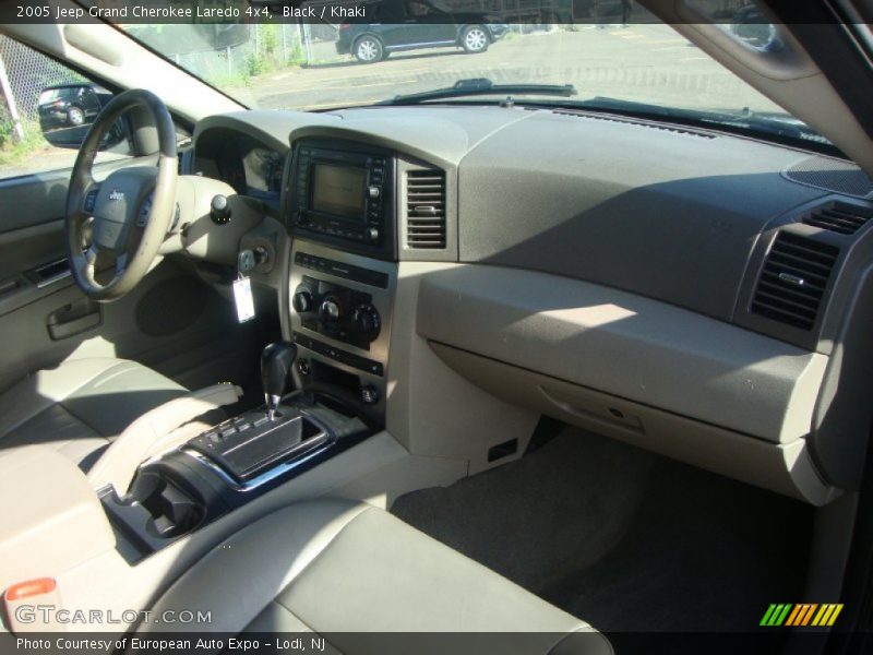 Black / Khaki 2005 Jeep Grand Cherokee Laredo 4x4