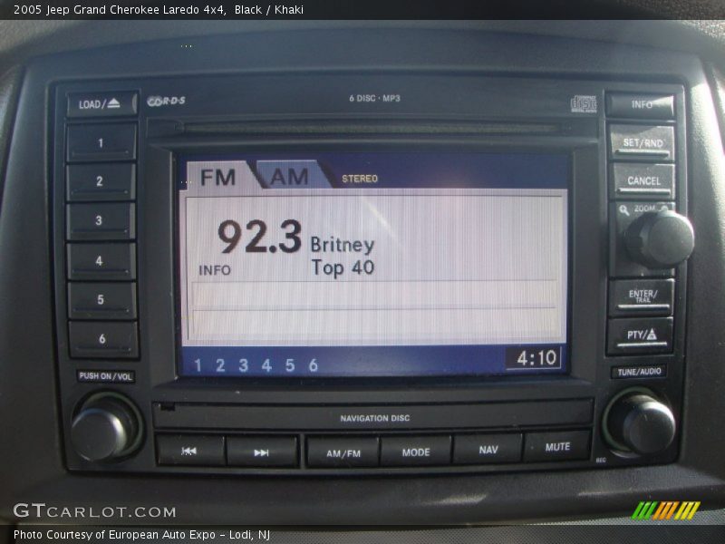 Black / Khaki 2005 Jeep Grand Cherokee Laredo 4x4