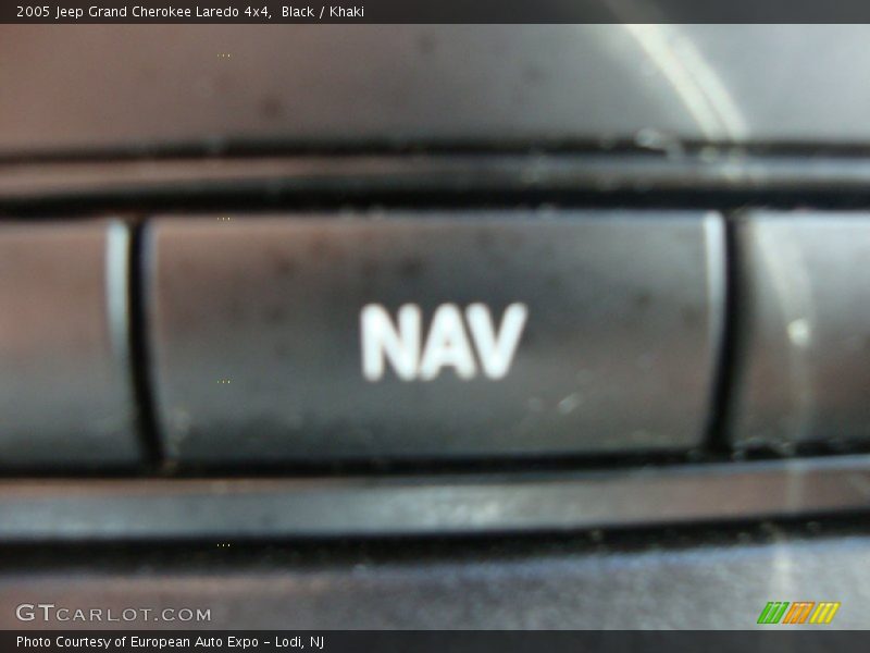 Black / Khaki 2005 Jeep Grand Cherokee Laredo 4x4