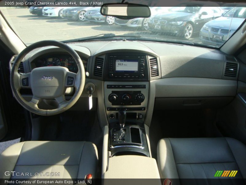 Black / Khaki 2005 Jeep Grand Cherokee Laredo 4x4