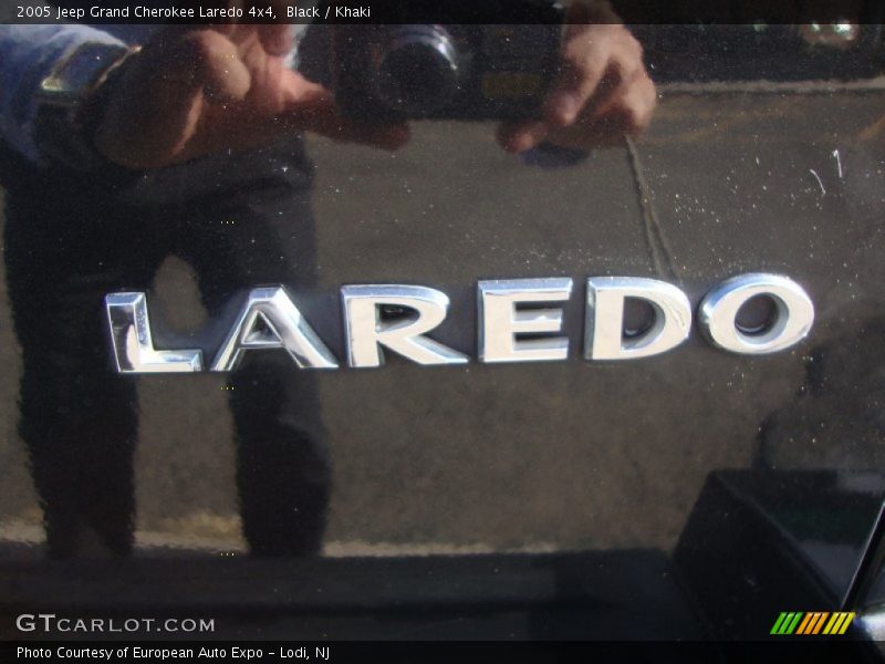 Black / Khaki 2005 Jeep Grand Cherokee Laredo 4x4