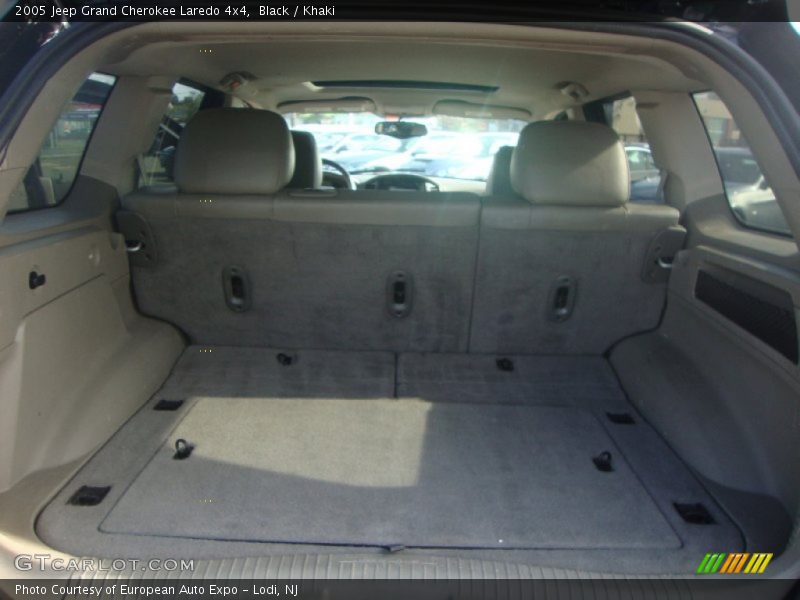 Black / Khaki 2005 Jeep Grand Cherokee Laredo 4x4
