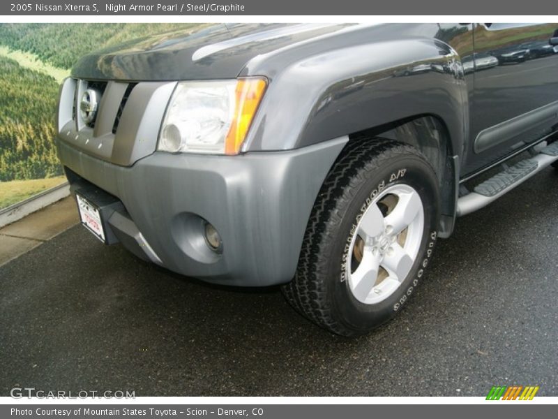 Night Armor Pearl / Steel/Graphite 2005 Nissan Xterra S