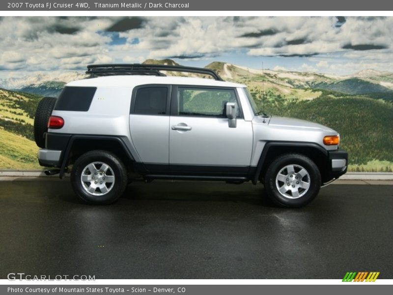 Titanium Metallic / Dark Charcoal 2007 Toyota FJ Cruiser 4WD