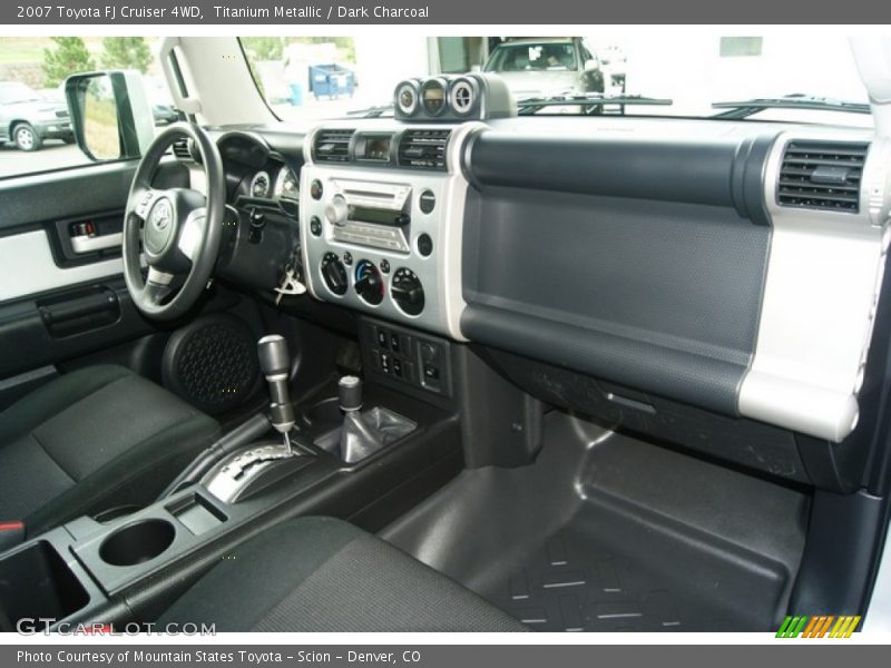 Titanium Metallic / Dark Charcoal 2007 Toyota FJ Cruiser 4WD