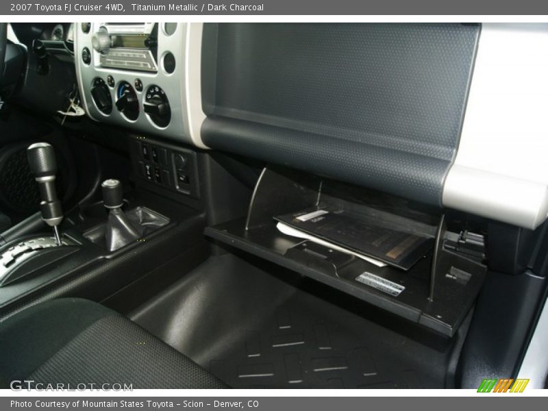 Titanium Metallic / Dark Charcoal 2007 Toyota FJ Cruiser 4WD