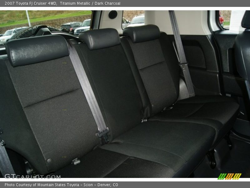 Titanium Metallic / Dark Charcoal 2007 Toyota FJ Cruiser 4WD