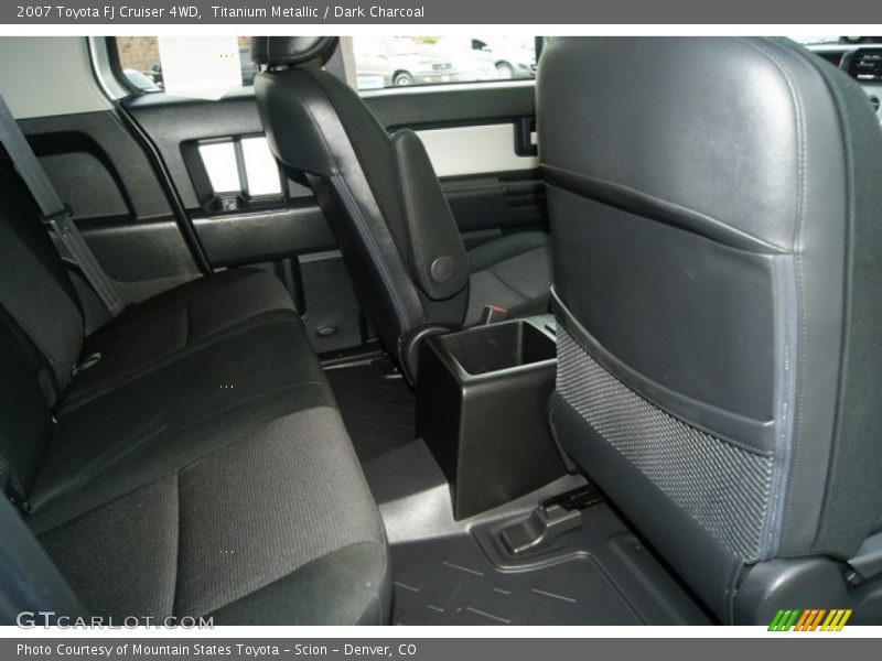 Titanium Metallic / Dark Charcoal 2007 Toyota FJ Cruiser 4WD