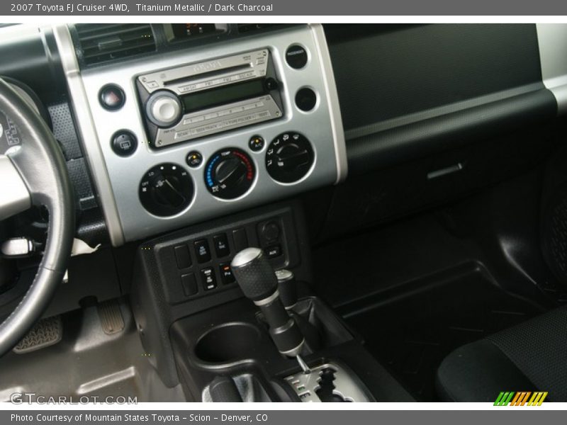 Titanium Metallic / Dark Charcoal 2007 Toyota FJ Cruiser 4WD