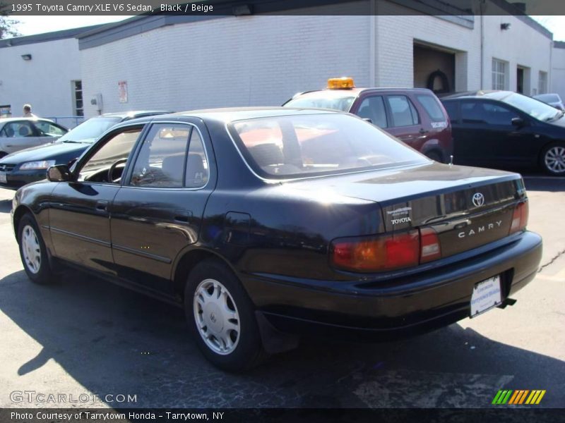 Black / Beige 1995 Toyota Camry XLE V6 Sedan