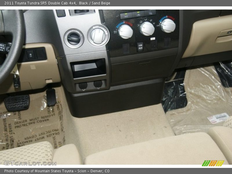 Black / Sand Beige 2011 Toyota Tundra SR5 Double Cab 4x4