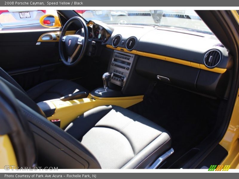 Dashboard of 2008 Cayman 