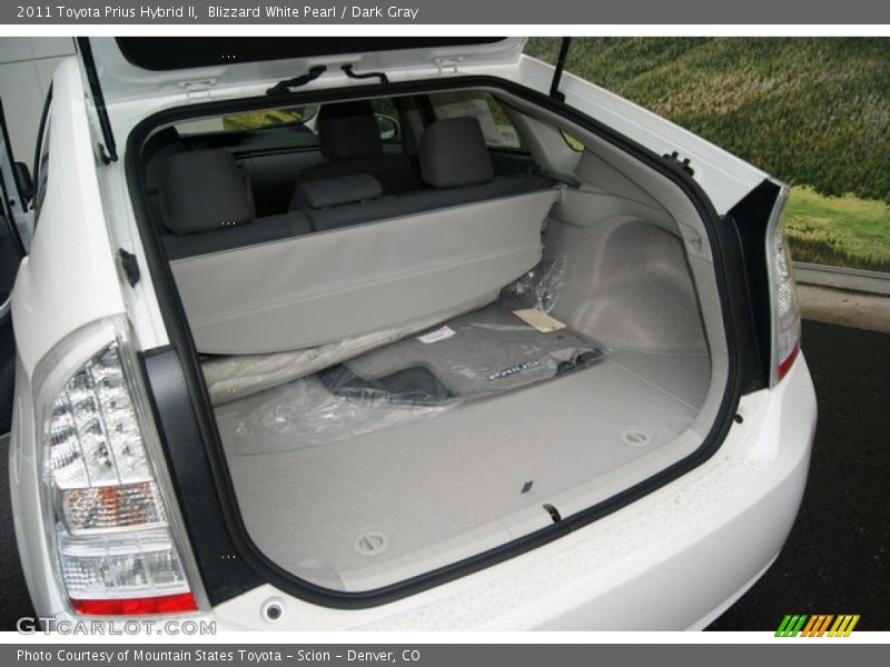 Blizzard White Pearl / Dark Gray 2011 Toyota Prius Hybrid II
