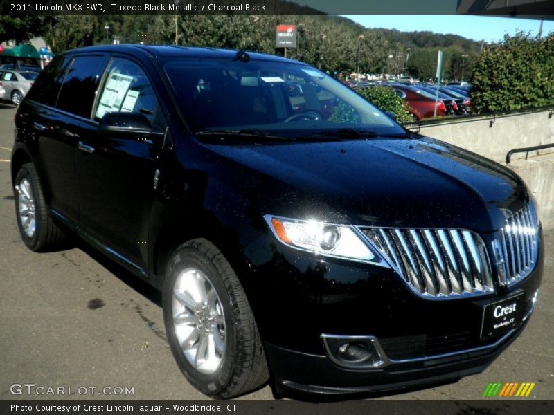 Tuxedo Black Metallic / Charcoal Black 2011 Lincoln MKX FWD