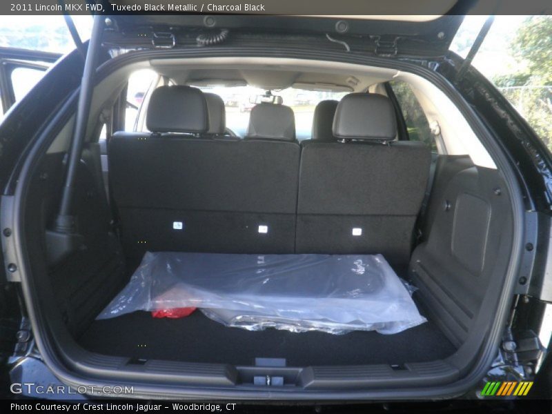 Tuxedo Black Metallic / Charcoal Black 2011 Lincoln MKX FWD