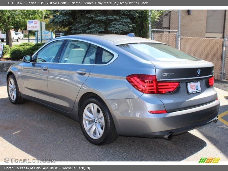 Space Gray Metallic / Ivory White/Black 2011 BMW 5 Series 535i xDrive Gran Turismo