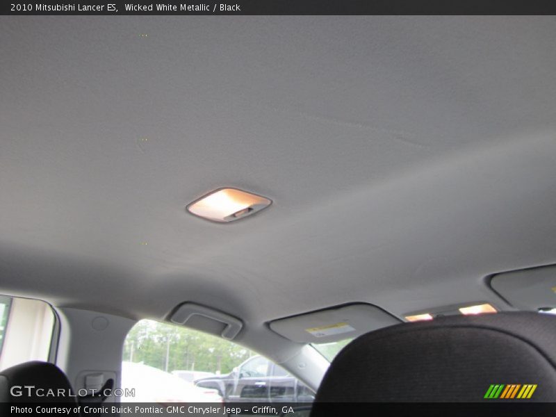 Wicked White Metallic / Black 2010 Mitsubishi Lancer ES