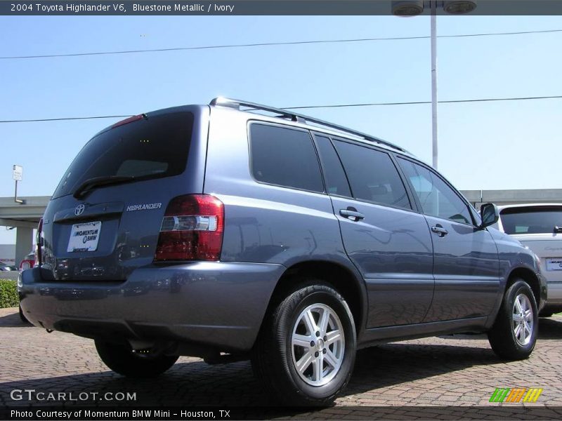 Bluestone Metallic / Ivory 2004 Toyota Highlander V6