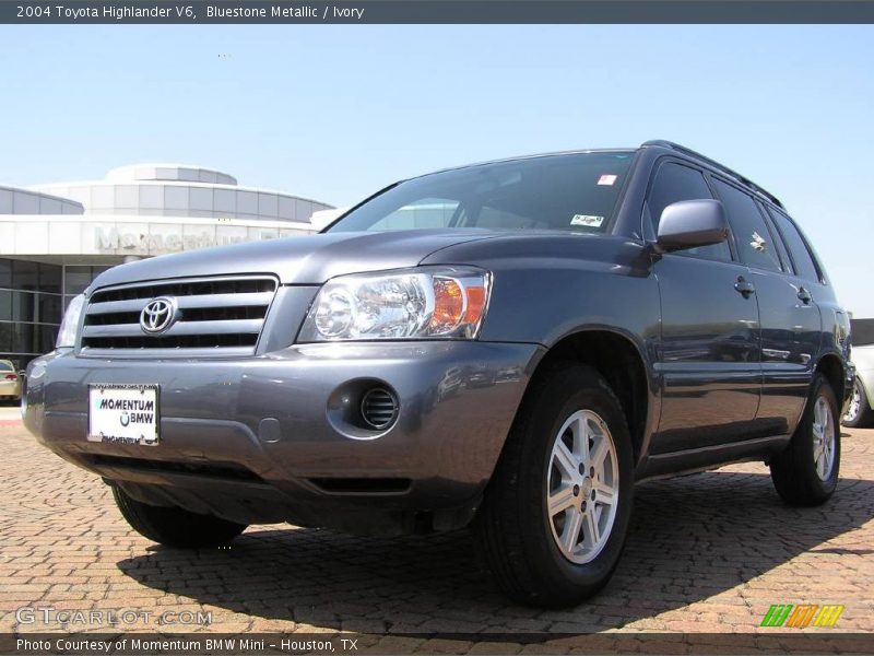 Bluestone Metallic / Ivory 2004 Toyota Highlander V6