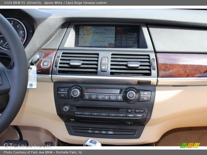 Alpine White / Sand Beige Nevada Leather 2009 BMW X5 xDrive30i