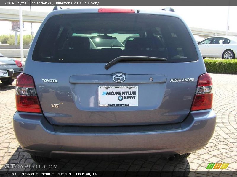 Bluestone Metallic / Ivory 2004 Toyota Highlander V6