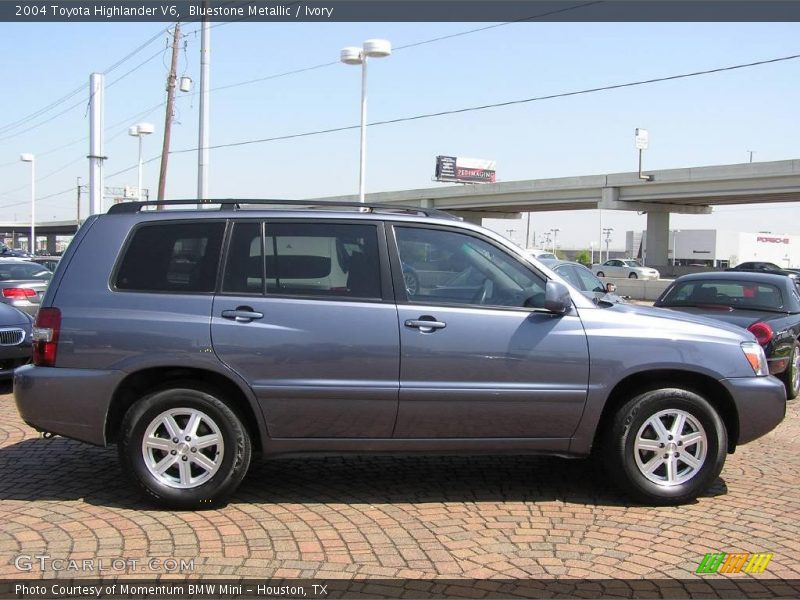 Bluestone Metallic / Ivory 2004 Toyota Highlander V6