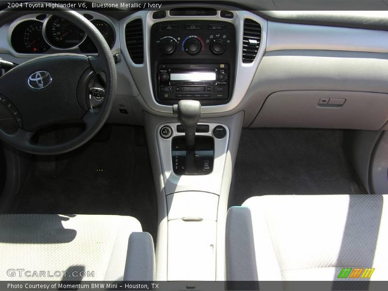 Bluestone Metallic / Ivory 2004 Toyota Highlander V6
