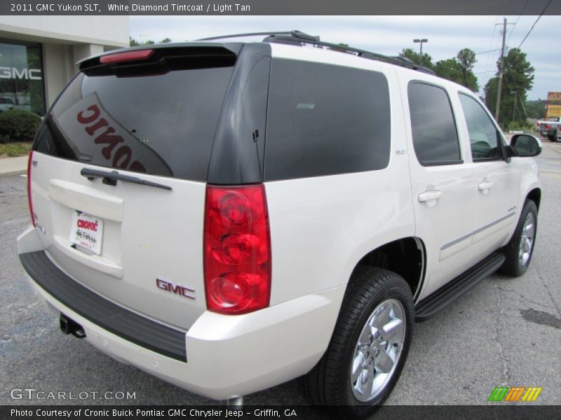 White Diamond Tintcoat / Light Tan 2011 GMC Yukon SLT
