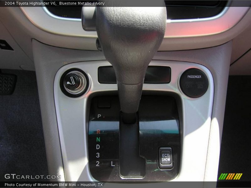 Bluestone Metallic / Ivory 2004 Toyota Highlander V6