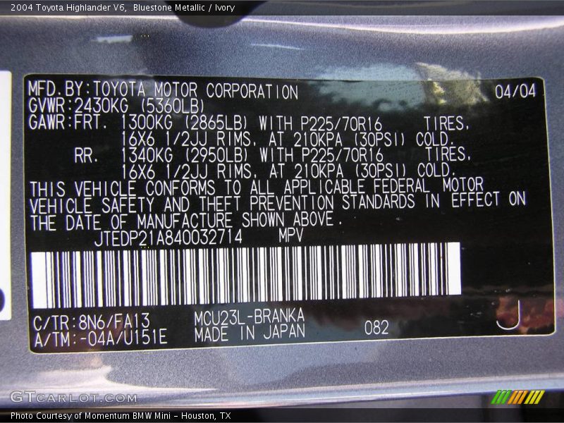 Bluestone Metallic / Ivory 2004 Toyota Highlander V6