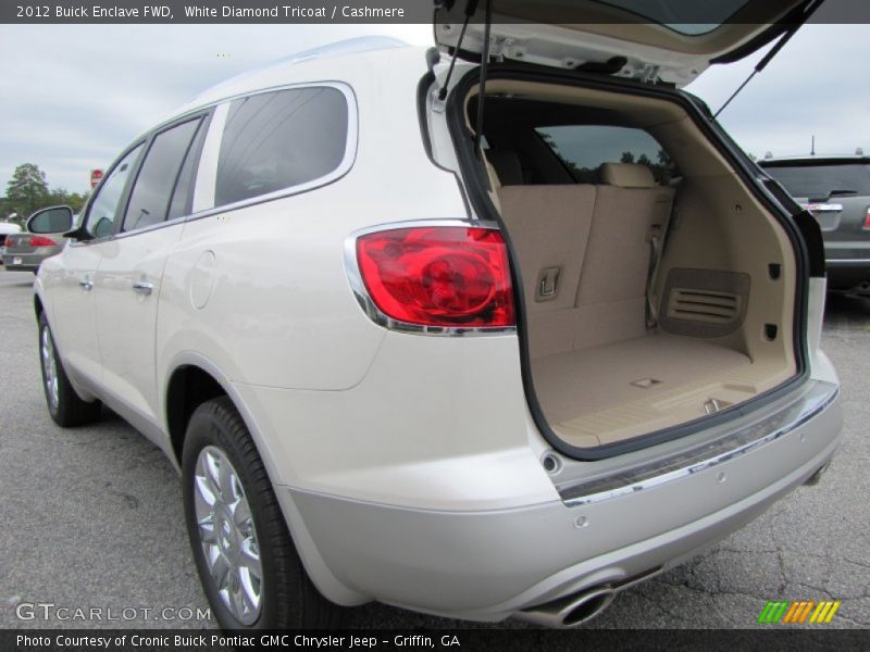 White Diamond Tricoat / Cashmere 2012 Buick Enclave FWD