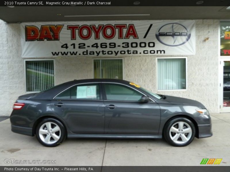 Magnetic Gray Metallic / Dark Charcoal 2010 Toyota Camry SE