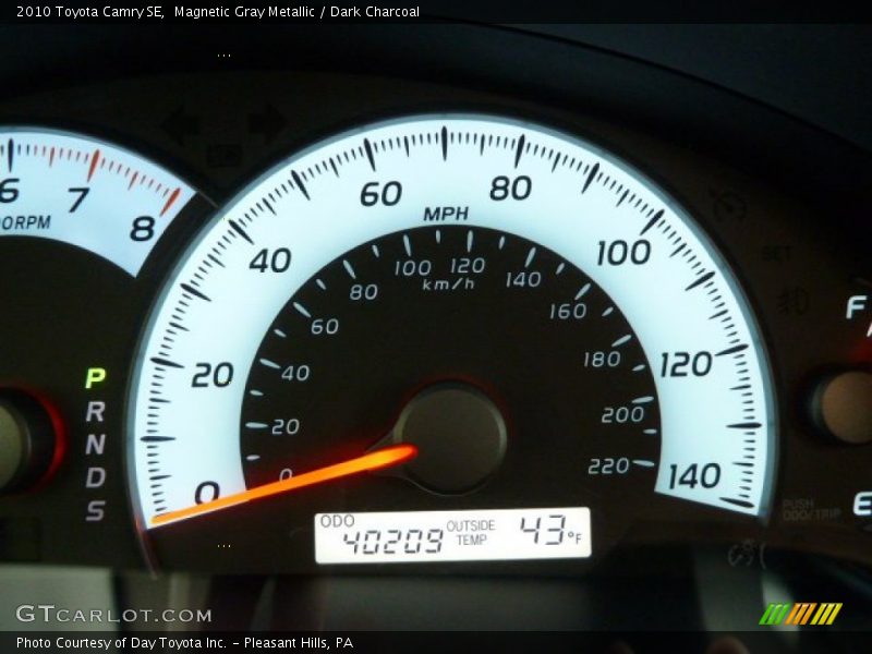 Magnetic Gray Metallic / Dark Charcoal 2010 Toyota Camry SE