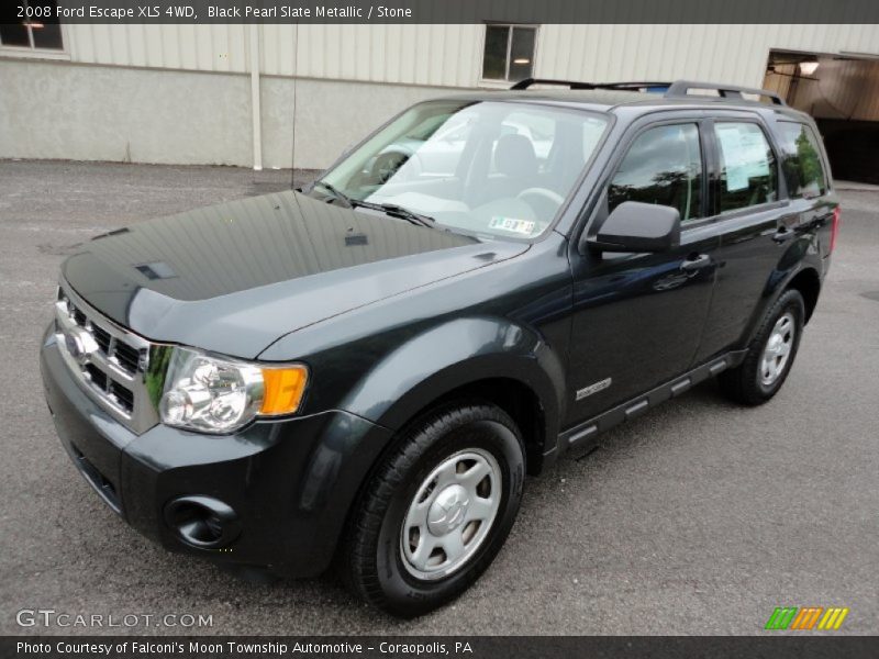 Front 3/4 View of 2008 Escape XLS 4WD