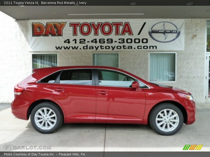 Barcelona Red Metallic / Ivory 2011 Toyota Venza I4