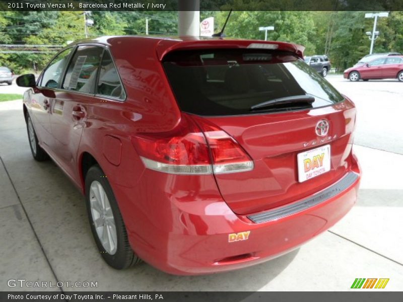 Barcelona Red Metallic / Ivory 2011 Toyota Venza I4