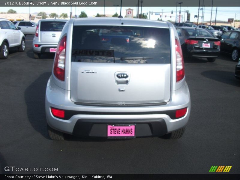 Bright Silver / Black Soul Logo Cloth 2012 Kia Soul +