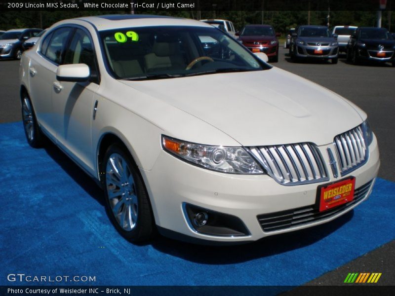 White Chocolate Tri-Coat / Light Camel 2009 Lincoln MKS Sedan