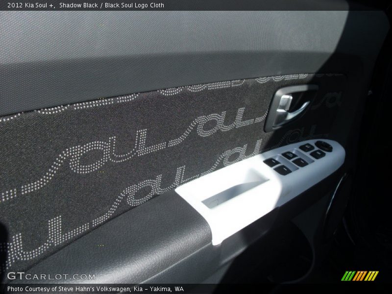 Shadow Black / Black Soul Logo Cloth 2012 Kia Soul +