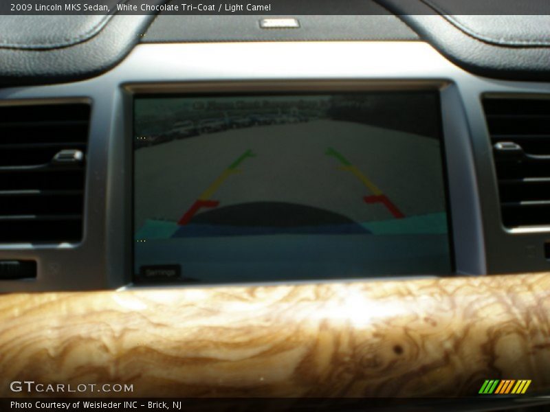 White Chocolate Tri-Coat / Light Camel 2009 Lincoln MKS Sedan