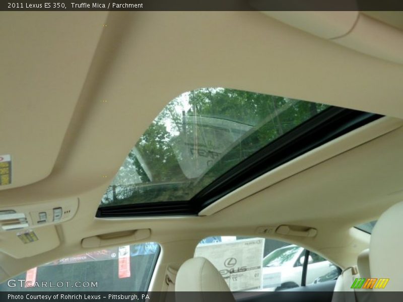 Sunroof of 2011 ES 350